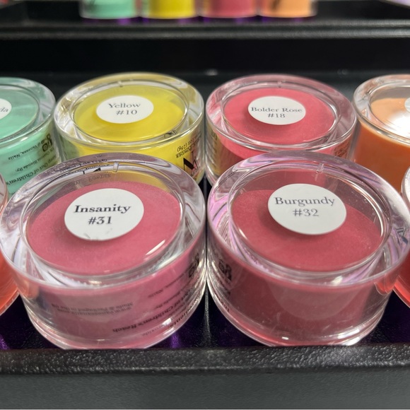 NAILS Vanessa  Nailz Acrylic Colour Powder 💅🏽 - Picture 4 of 7